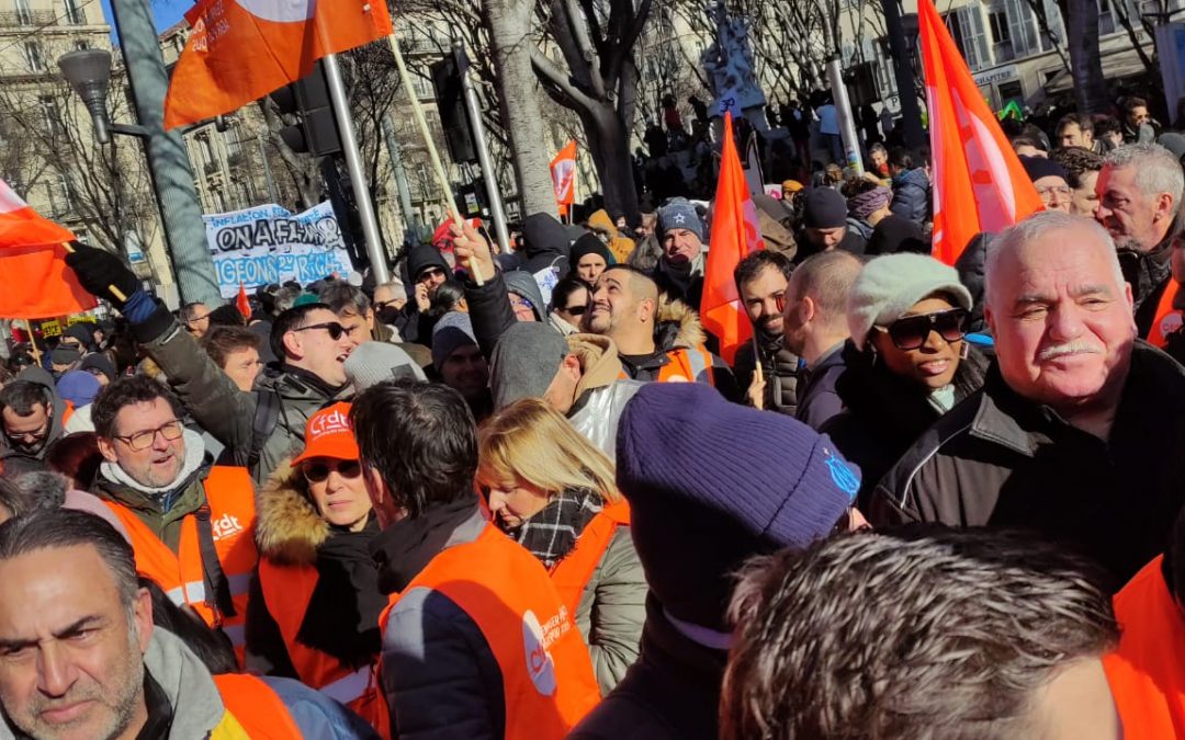 Mets tes baskets pour la retraite! C&rsquo;est pas fini!